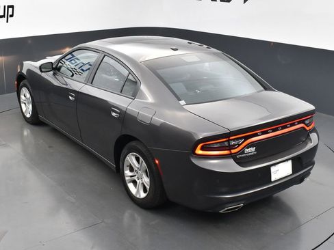 Used 2022 Dodge Charger SXT w/ Leather Interior Group image 19