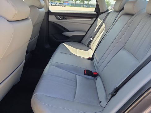 Used 2018 Honda Accord EX-L image 27
