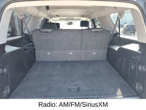 Used 2019 GMC Yukon XL SLT AWD/4WD image 14
