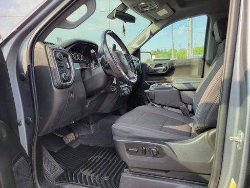 Used 2021 Chevrolet Silverado 1500 LT w/ Convenience Package II AWD/4WD image 8