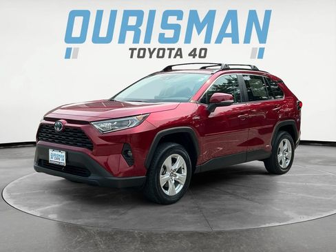 Used 2021 Toyota RAV4 XLE w/ Convenience Package AWD/4WD image 3