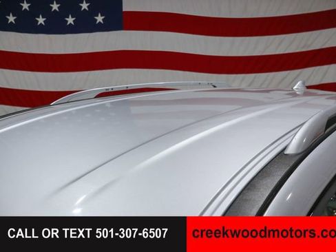 Used 2020 Nissan Pathfinder SV FWD image 30