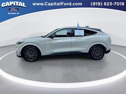 Certified 2025 Ford Mustang Mach-E Premium AWD/4WD image 5
