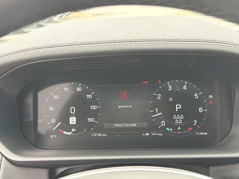 Used 2025 Land Rover Discovery S AWD/4WD image 25