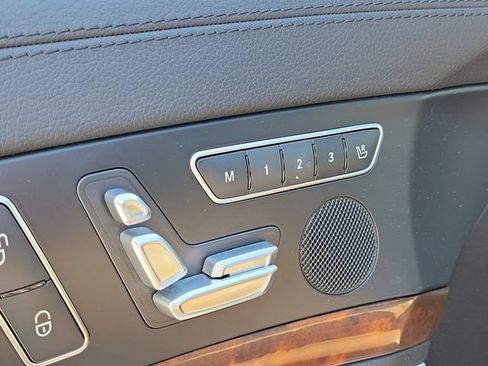 Used 2014 Mercedes-Benz SL 550 image 11