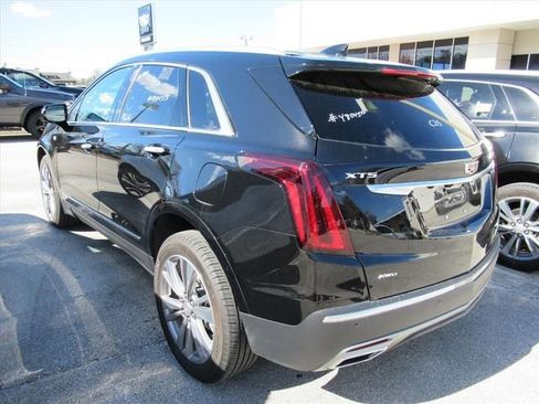 Used 2025 Cadillac XT5 Premium Luxury image 3