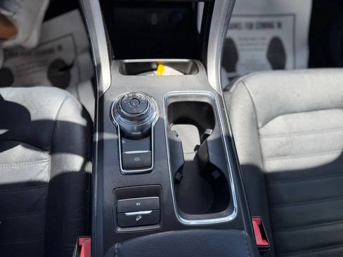 Used 2018 Ford Fusion Energi SE FWD image 47