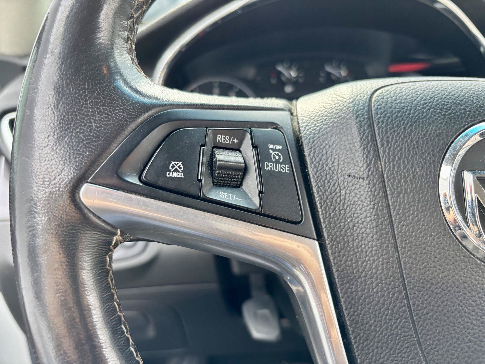 Used 2020 Buick Encore Essence AWD/4WD image 26