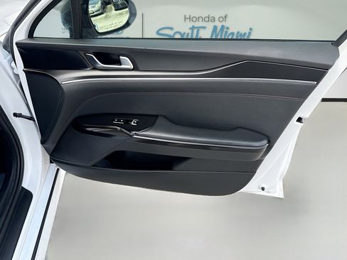 Used 2023 Kia K5 GT image 34