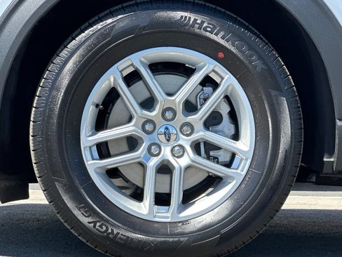 New 2026 Ford Explorer Active w/ Active Comfort Package RWD image 26