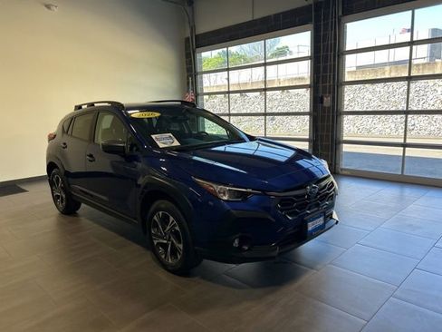 Used 2026 Subaru Crosstrek 2.0i Premium AWD/4WD image 2