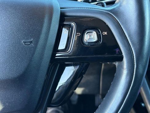 Used 2022 Lincoln Corsair FWD w/ Premium Package image 22