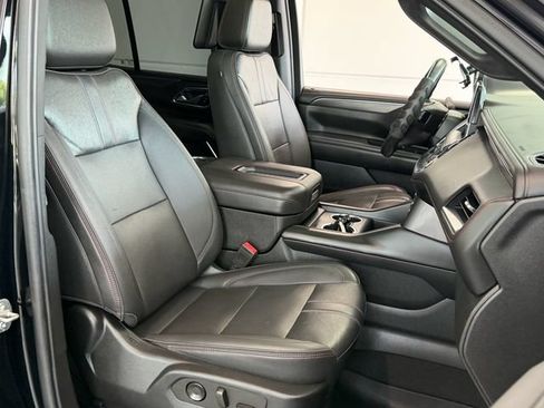 Used 2022 Chevrolet Tahoe RST w/ Luxury Package RWD image 18