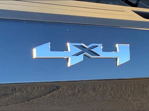 Used 2025 GMC Sierra 1500 SLT image 29