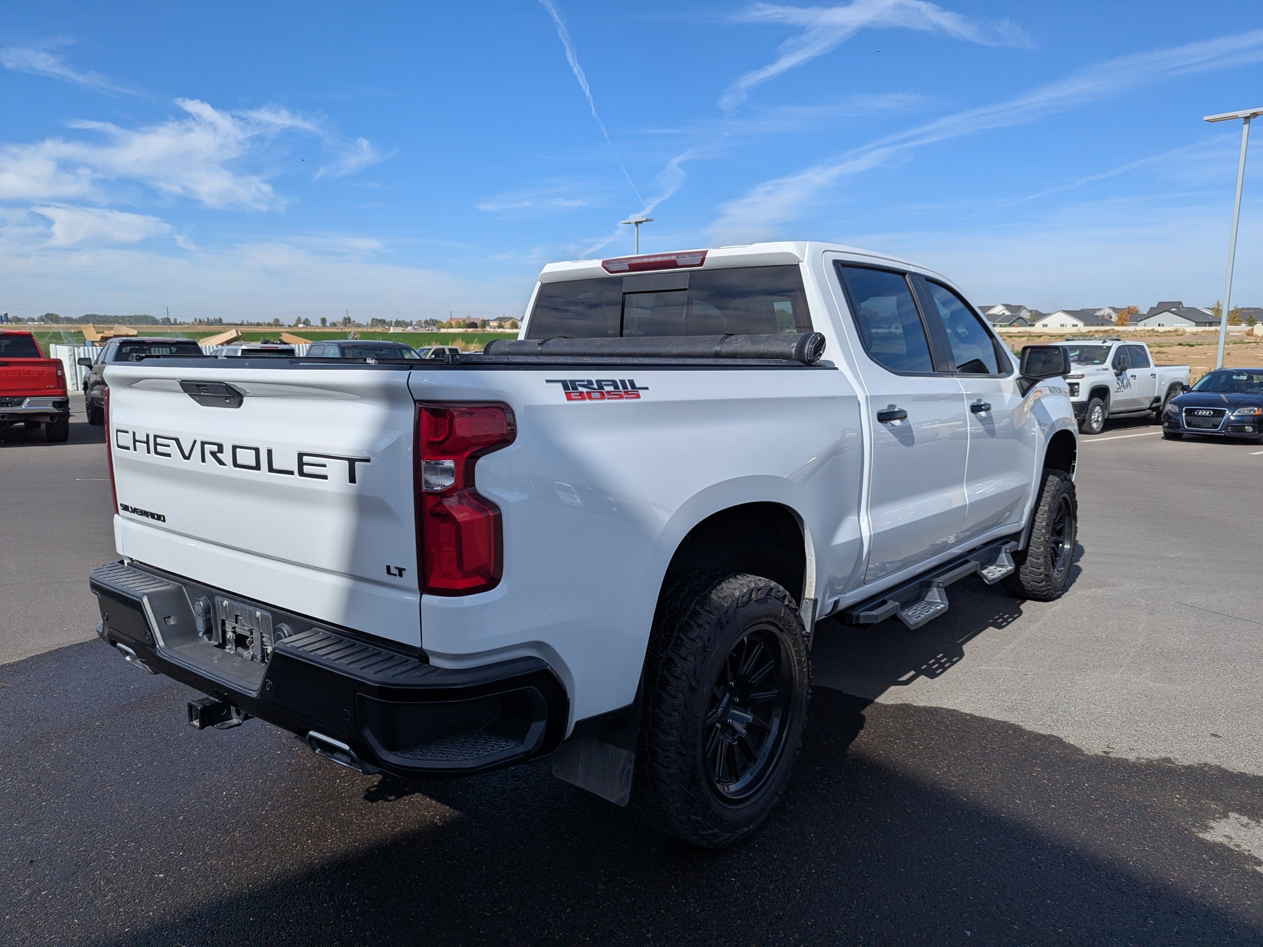 Used 2021 Chevrolet Silverado 1500 LT Trail Boss w/ Convenience Package II AWD/4WD image 6
