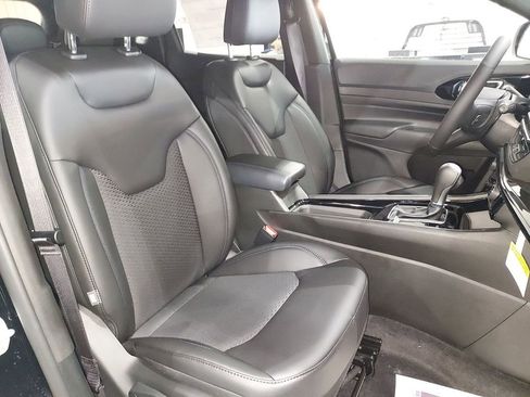 New 2026 Jeep Compass Latitude AWD/4WD image 27