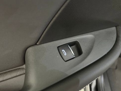 Used 2024 Buick Envision Sport Touring image 17