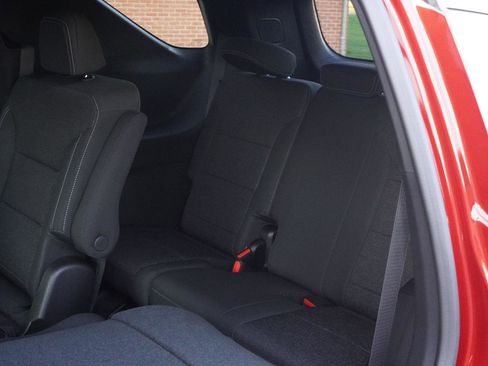 New 2026 Chevrolet Traverse LT w/ Sun and Wheel Package image 30