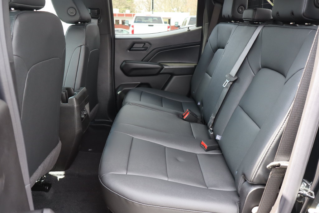New 2026 Chevrolet Colorado Trail Boss w/ Midnight Edition AWD/4WD image 21