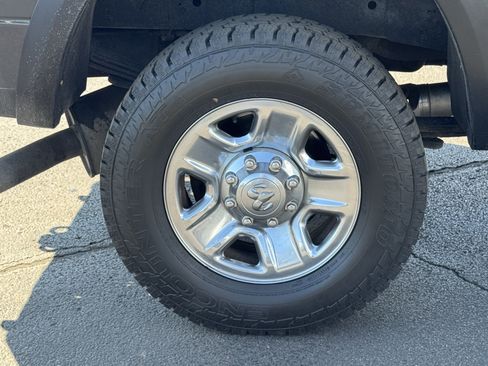 Used 2015 RAM 3500 Tradesman w/ Chrome Appearance Group image 19