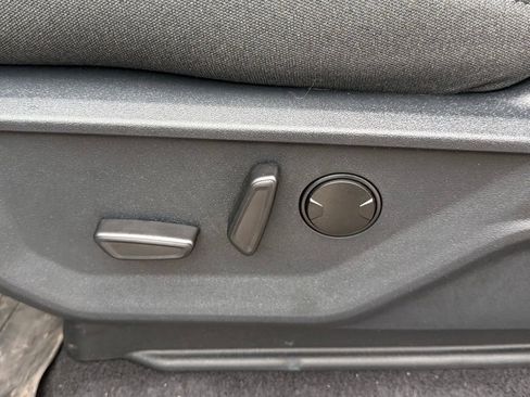 New 2025 Ford F150 XLT w/ Equipment Group 303A High image 31