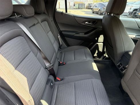Used 2025 Chevrolet Equinox LT image 24