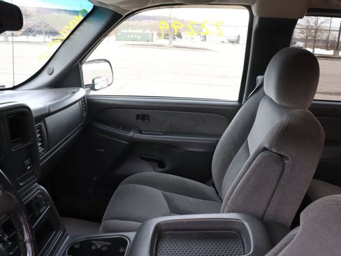 Used 2003 GMC Sierra 3500 SLE image 14