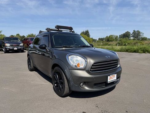 Used 2012 MINI Cooper Countryman FWD image 2