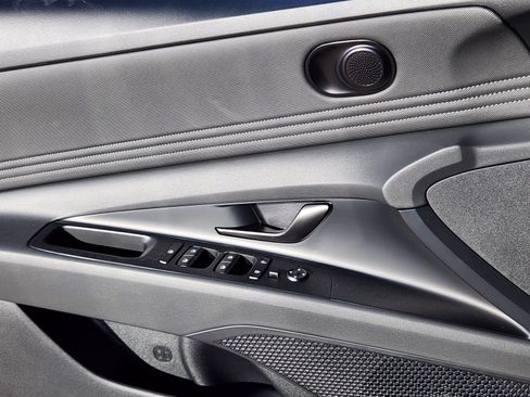 New 2026 Hyundai Elantra SEL Sport Premium FWD image 7