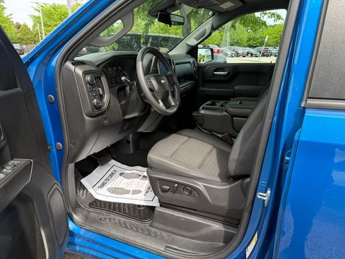 Used 2024 Chevrolet Silverado 1500 Custom w/ LPO, Dark Essentials Package AWD/4WD image 12