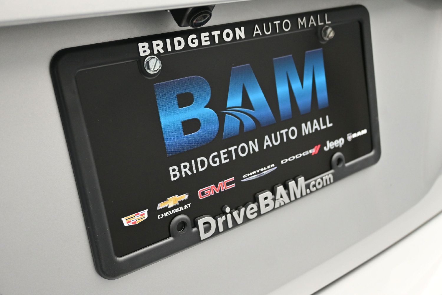 Used 2025 Nissan Versa SV FWD image 26