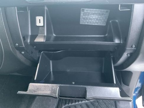 Used 2018 GMC Sierra 1500 SLE w/ SLE Value Package image 32