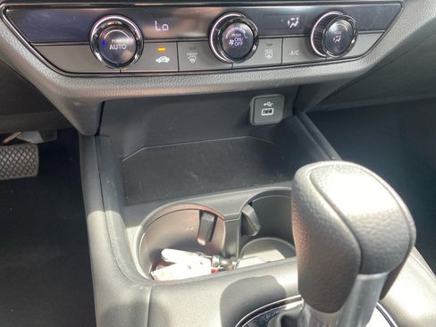 Used 2023 Honda HR-V LX image 22