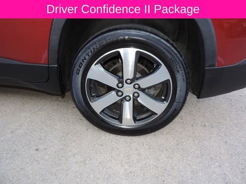 Used 2020 Chevrolet Traverse LT w/ LT Premium Package image 15