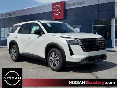 New 2026 Nissan Pathfinder SL