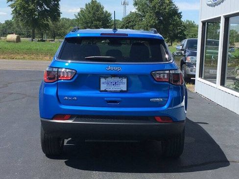 Used 2023 Jeep Compass Latitude AWD/4WD image 8