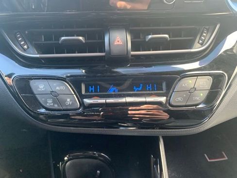 Used 2019 Toyota C-HR XLE image 12