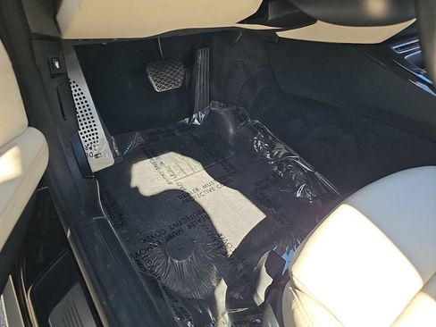 Used 2011 BMW Z4 sDrive35i RWD image 13