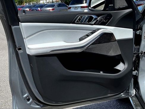 New 2026 BMW X5 xDrive40i w/ Climate Comfort Package image 13