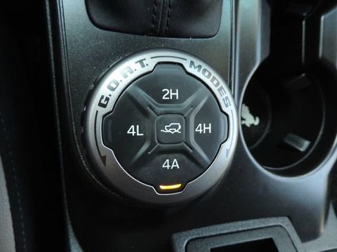 Used 2023 Ford Bronco Wildtrak AWD/4WD image 28
