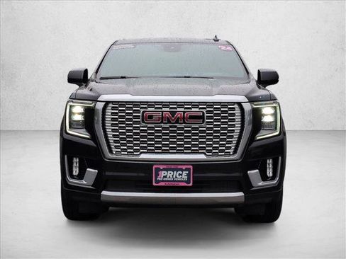 Used 2024 GMC Yukon XL Denali AWD/4WD image 2