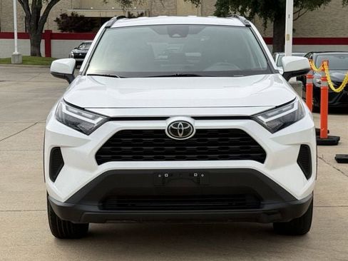 Used 2024 Toyota RAV4 XLE image 8