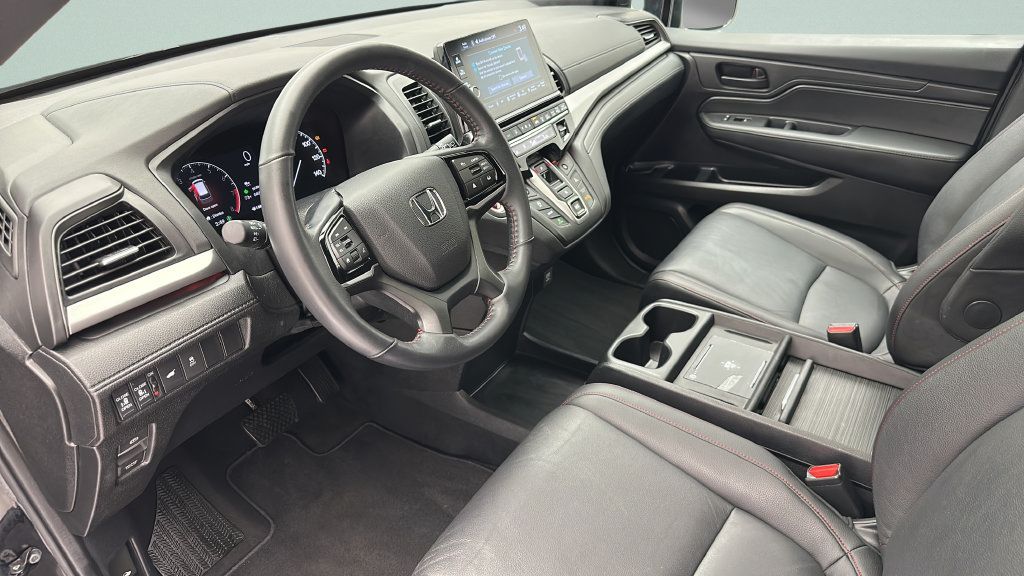 Used 2025 Honda Odyssey Sport-L image 11