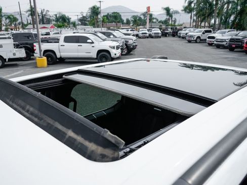 Used 2022 Ford F250 Platinum w/ FX4 Off-Road Package image 28