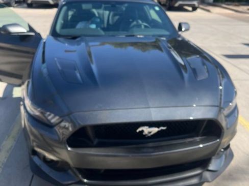 Used 2017 Ford Mustang GT Premium w/ GT Performance Package RWD image 15