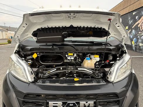 Used 2025 RAM ProMaster 2500 w/ Convenience Group FWD image 14