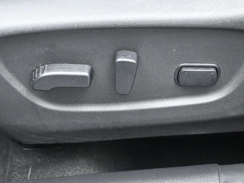 Used 2017 Nissan Rogue Sport SV w/ SV Premium Package image 10