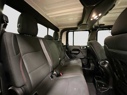 Used 2020 Jeep Gladiator Rubicon AWD/4WD image 24