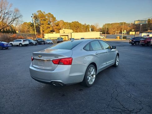 Used 2017 Chevrolet Impala Premier image 3