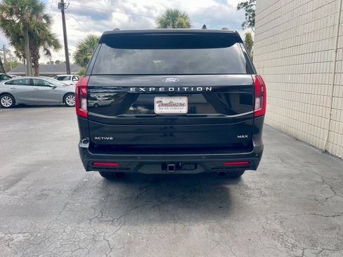 Used 2025 Ford Expedition Max Active AWD/4WD image 4